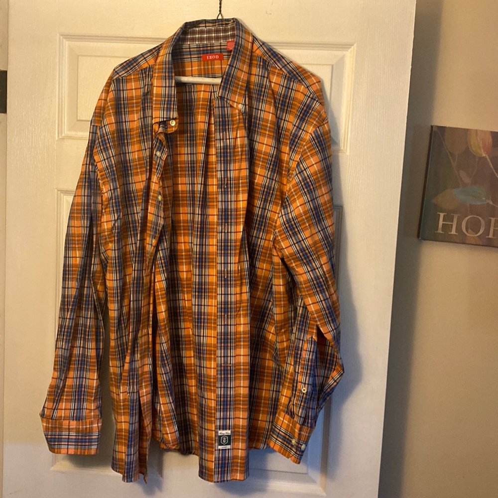 Izod button down shirt gently used great condition